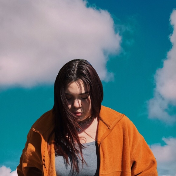 Meet your Posher, Sarah - Picture 1 of 1